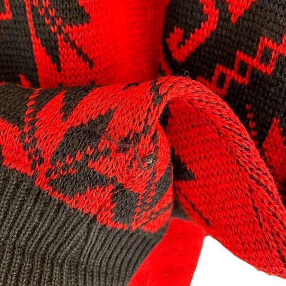 🐿️Reminiscence By Stewart Richer Vintage 100% Wool Red & Black Sweater L - Picture 4 of 7